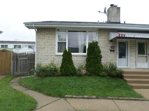 353 Dover Dr, Des Plaines, IL 60018 photo 2