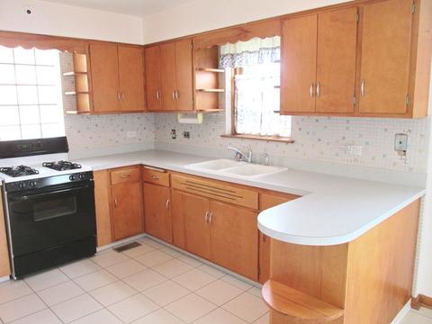 4951 N Moody Ave, Chicago, IL 60630 photo 7
