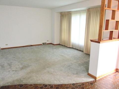 4951 N Moody Ave, Chicago, IL 60630 photo 5