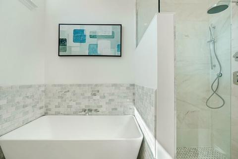 9 N Ada St, Chicago, IL 60607 photo 17