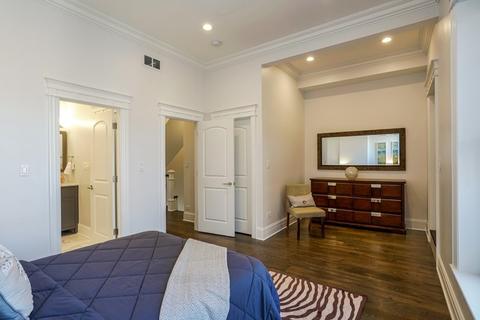 9 N Ada St, Chicago, IL 60607 photo 19