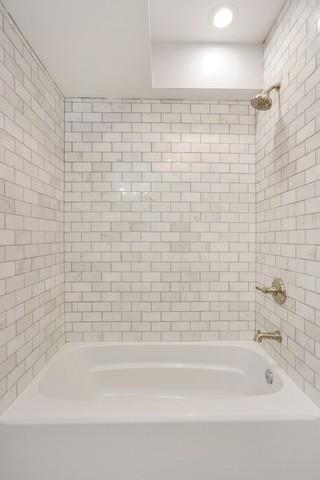 9 N Ada St, Chicago, IL 60607 photo 25