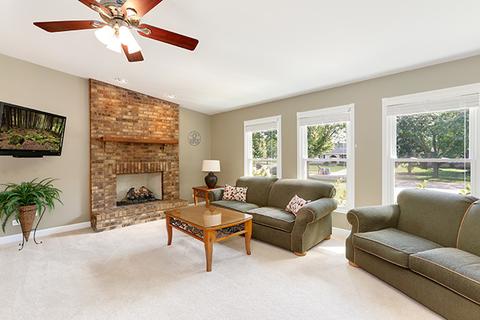 516 Hampton Cir, Bartlett, IL 60103 photo 5