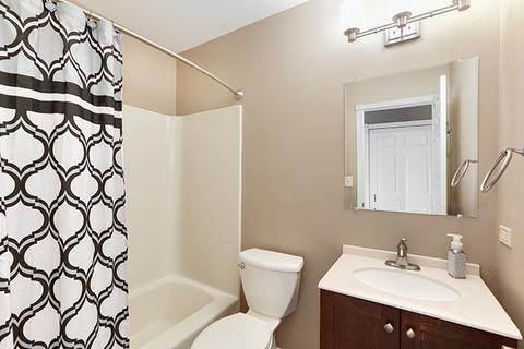 516 Hampton Cir, Bartlett, IL 60103 photo 18