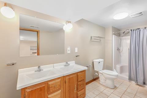 516 Hampton Cir, Bartlett, IL 60103 photo 24