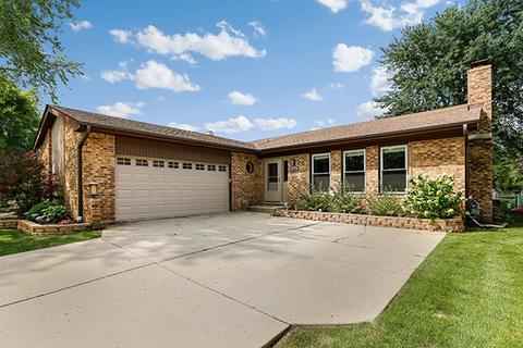 516 Hampton Cir, Bartlett, IL 60103 photo 1