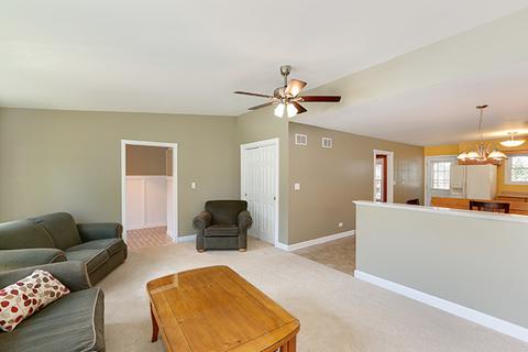516 Hampton Cir, Bartlett, IL 60103 photo 6