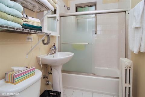 72 Pine Ave #2B, Riverside, IL 60546 photo 8
