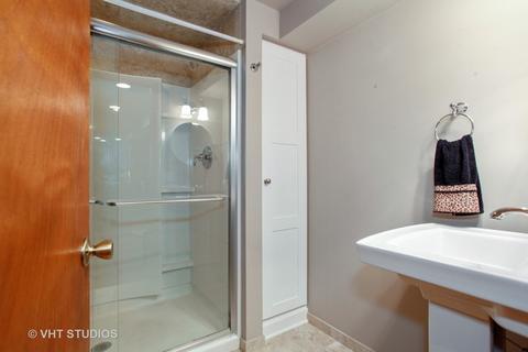 303 61st St, Willowbrook, IL 60527 photo 15