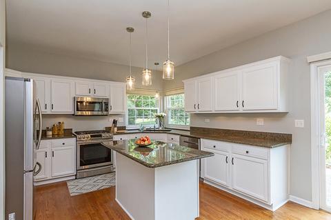 205 Aberdeen Dr, Algonquin, IL 60102 photo 10