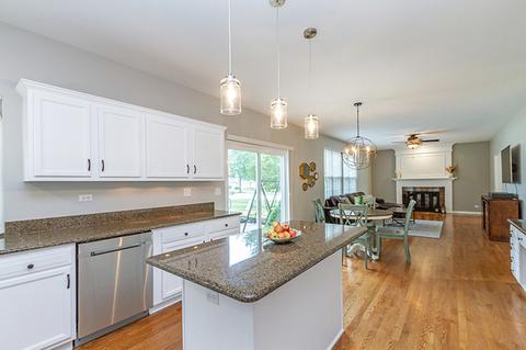 205 Aberdeen Dr, Algonquin, IL 60102 photo 12