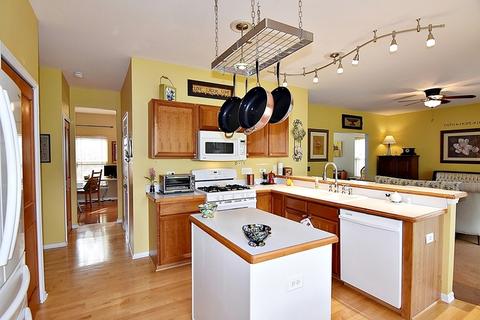 1308 Deerpath Cir, Aurora, IL 60506 photo 10