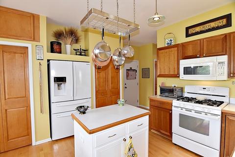 1308 Deerpath Cir, Aurora, IL 60506 photo 11