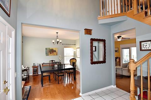 1308 Deerpath Cir, Aurora, IL 60506 photo 2