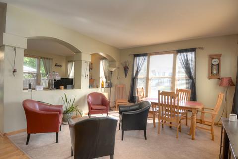 4902 Joyce Ct, Mchenry, IL 60050 photo 5