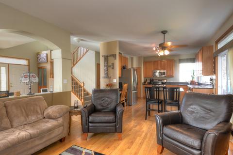 4902 Joyce Ct, Mchenry, IL 60050 photo 3