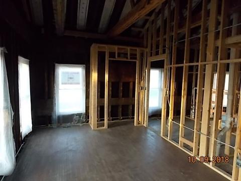 504 S State St, Lockport, IL 60441 photo 5