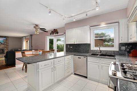 1208 W Sable Dr, Addison, IL 60101 photo 9