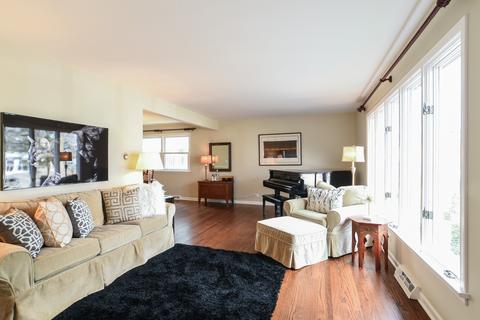 321 E Washington Ave, Lake Bluff, IL 60044 photo 4