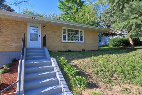 1817 W Oakleaf Dr, Mchenry, IL 60051 photo 3