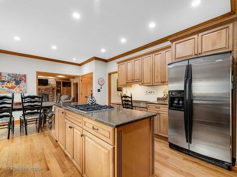 1824 Wakeman Ct, Wheaton, IL 60187 photo 13