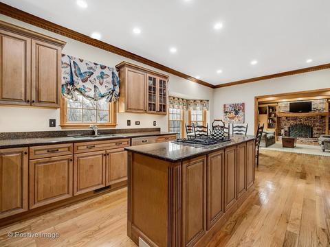 1824 Wakeman Ct, Wheaton, IL 60187 photo 14