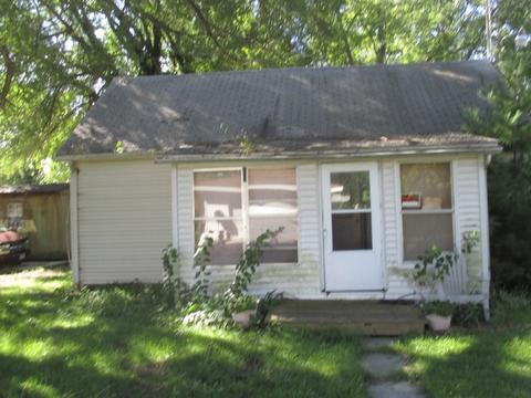 460 Davis St, Arcola, IL 61910 photo 1