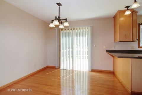 210 E South St, Elburn, IL 60119 photo 6