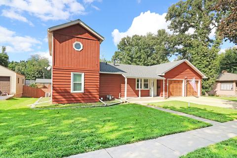 421 E Abe St, Plano, IL 60545 photo 2