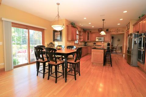 530 Clover Dr, Algonquin, IL 60102 photo 4