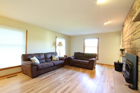 617 Menge Rd, Marengo, IL 60152 photo 10