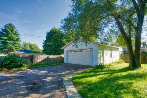 553 Cookane Ave, Elgin, IL 60120 photo 4