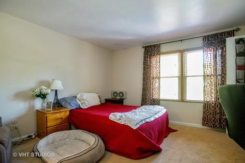2058 Danbury Pl, Hoffman Estates, IL 60169 photo 5