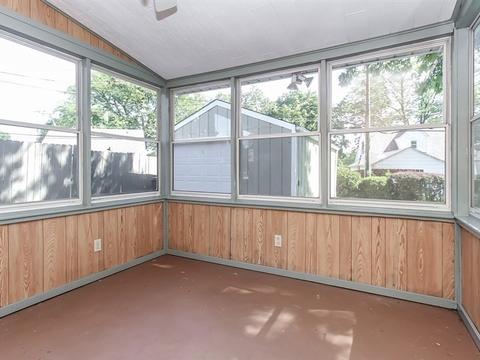 1069 South St, Elgin, IL 60123 photo 13