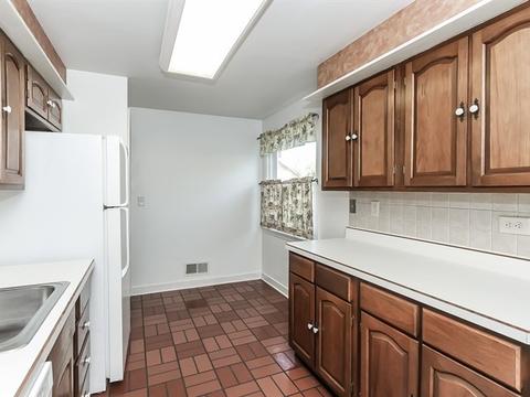 1069 South St, Elgin, IL 60123 photo 9