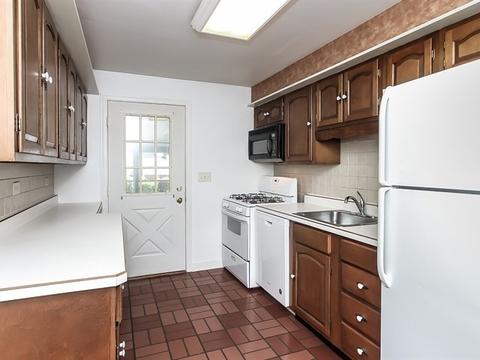 1069 South St, Elgin, IL 60123 photo 6