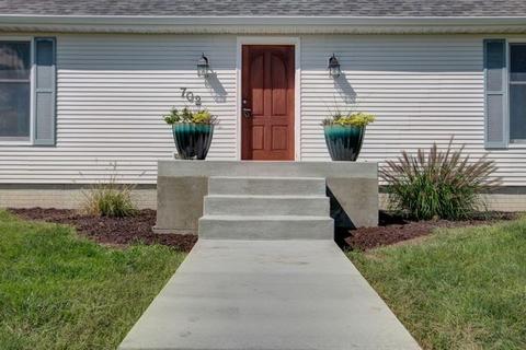 702 Orr St, Sidell, IL 61876 photo 6