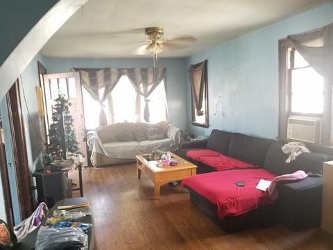 716 S Broadway, Aurora, IL 60505 photo 2
