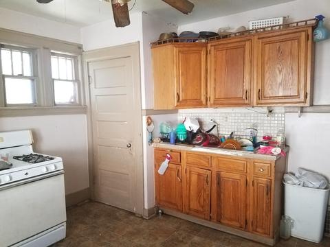 716 S Broadway, Aurora, IL 60505 photo 3