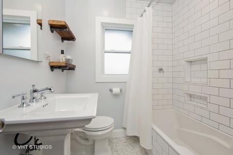 196 E St Charles Rd, Elmhurst, IL 60126 photo 9
