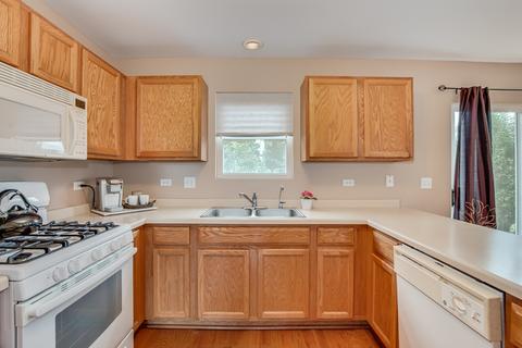 2222 Ashbrook Ln, Plainfield, IL 60586 photo 7