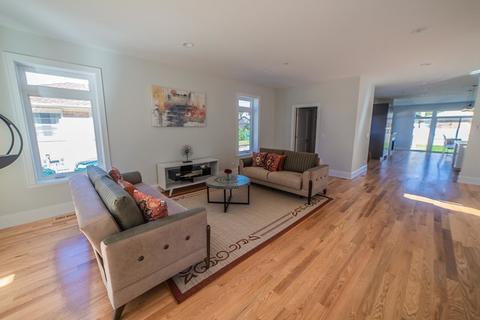 7460 W Seward St, Niles, IL 60714 photo 4