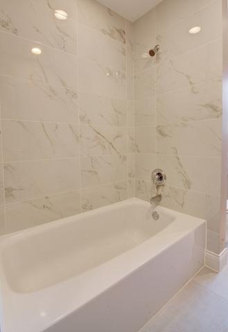 540 Amherst Ln, Hoffman Estates, IL 60169 photo 10