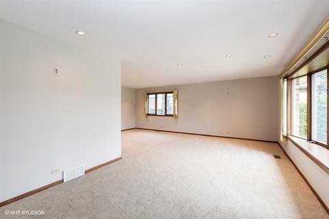1419 E Lincoln Ave, Des Plaines, IL 60018 photo 6