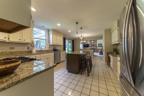 1727 Beloit Dr, Naperville, IL 60565 photo 6