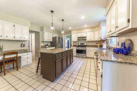 1727 Beloit Dr, Naperville, IL 60565 photo 8
