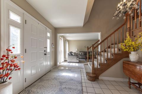 1727 Beloit Dr, Naperville, IL 60565 photo 2