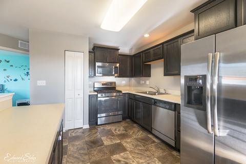 1660 Ruby Dr, Pingree Grove, IL 60140 photo 7
