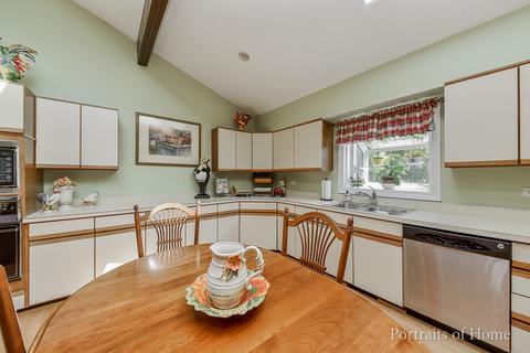 508 Pershing Ave, Wheaton, IL 60189 photo 10