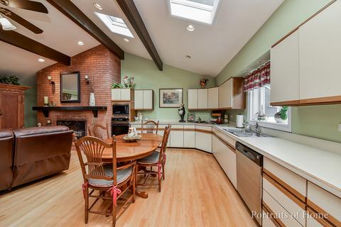 508 Pershing Ave, Wheaton, IL 60189 photo 8